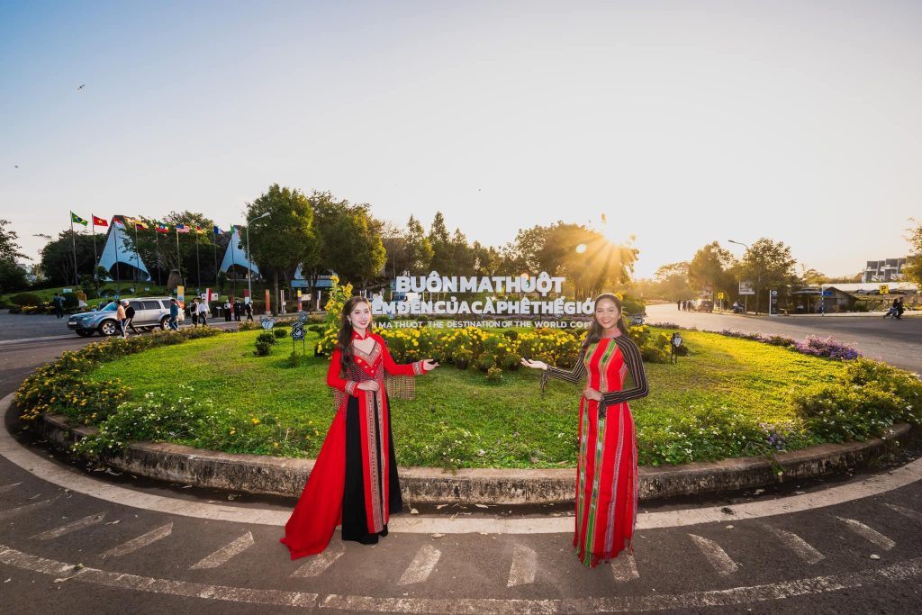 VUI COFFEE tại Lễ Hội Cà Phê Buôn Ma Thuột 2025 | Nhượng Quyền Tinh Gọn – Cà Phê Nguyên Chất